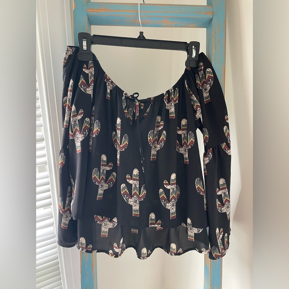 Fun cactus crop top!